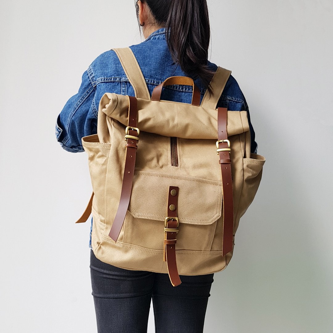 GENUINE LEATHER & COTTON CANVAS UNISEX ROLL TOP RUCKSACK BACKPACK - 后背包/双肩包 - 棉 咖啡色