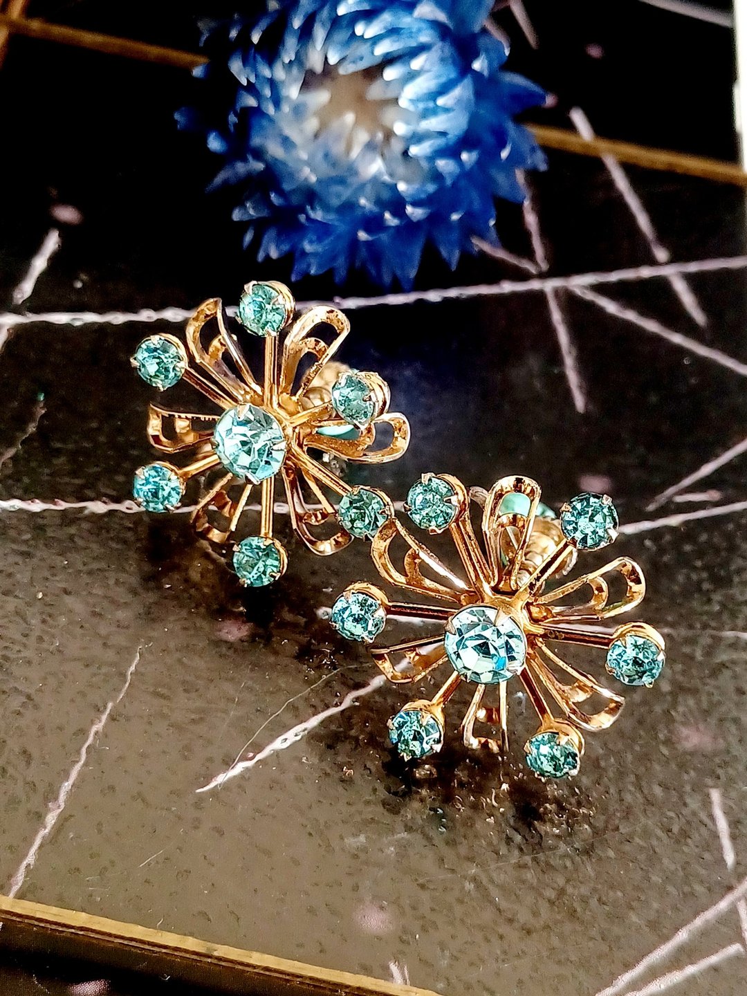 Avintage jewelry  典雅海蓝色莱茵花卉 夹式耳环 - 耳环/耳夹 - 其他金属 