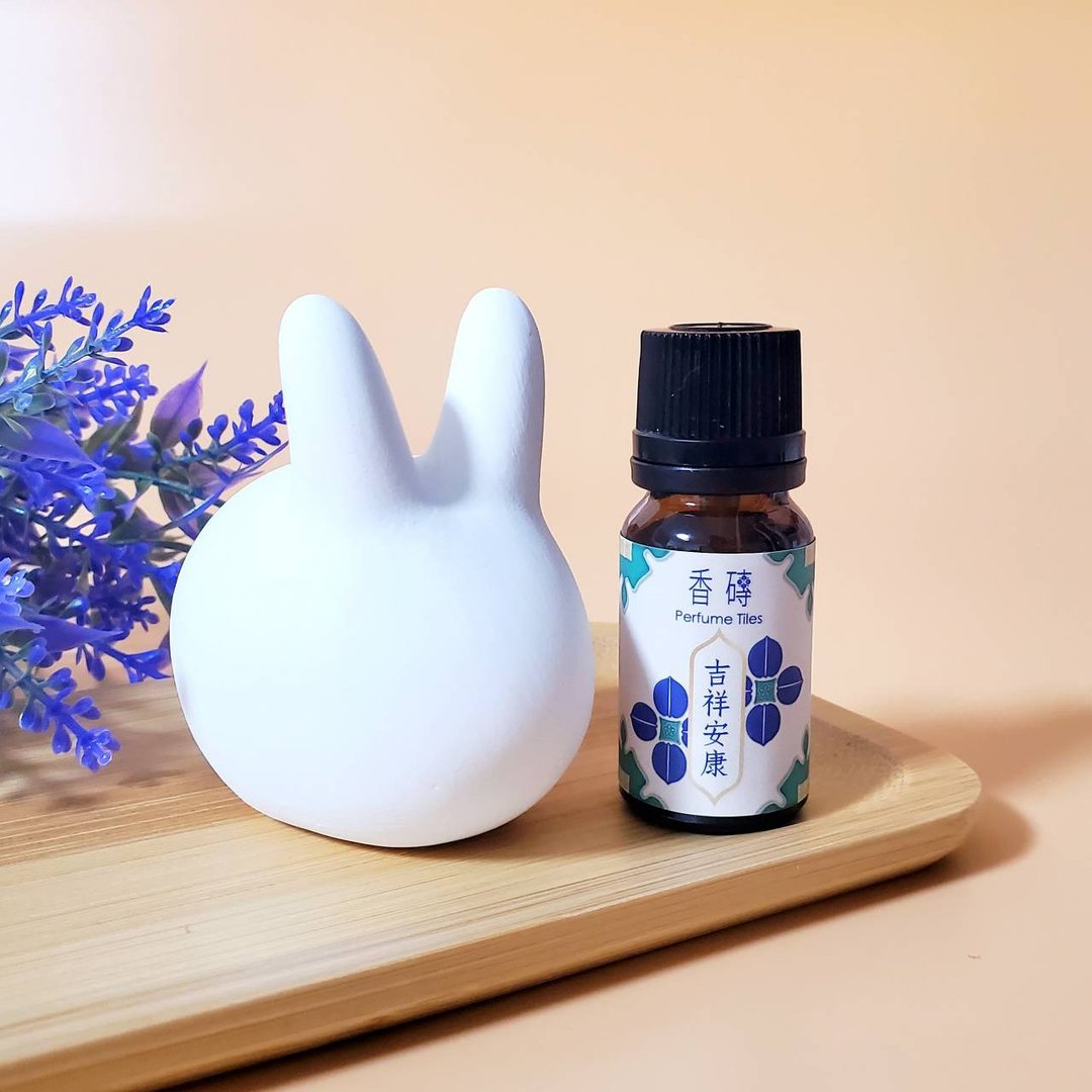 香氛兔扩香组~疗愈石膏白兔&amp;吉祥安康扩香精油 - 香薰/精油/线香 - 其他材质 蓝色