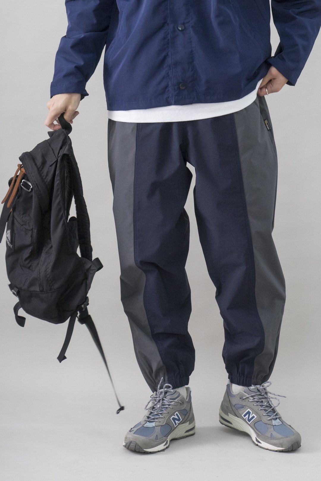 PANTS 日系潮流休閒運動褲 拼色尼龍束腳褲 褲腳拉鏈開衩設計 - 男士长裤 - 尼龙 蓝色