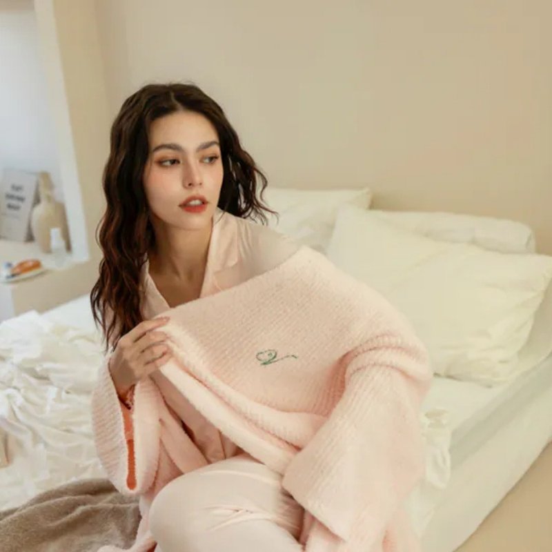 网红们热推!!QQ超柔嫩云朵针织睡袍-抱抱我甜美粉 可电绣 - 居家服/睡衣 - 其他材质 粉红色