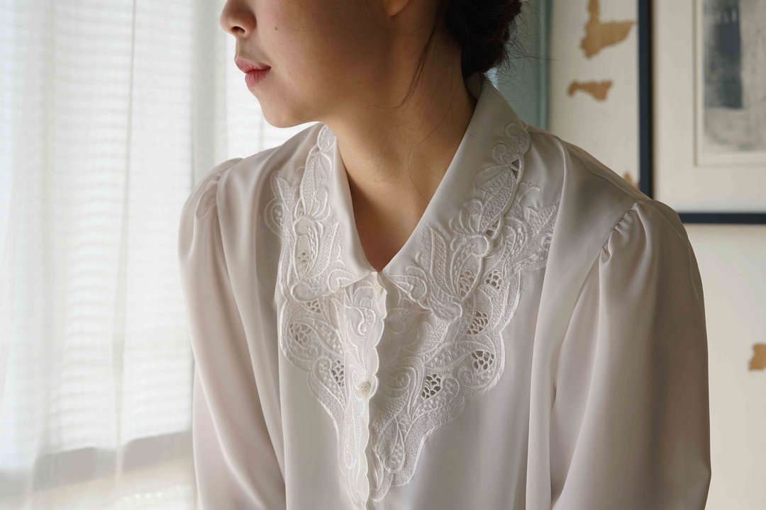 寻宝古着-纯白色蕾丝领复古衬衫 - 女装衬衫 - 聚酯纤维 白色