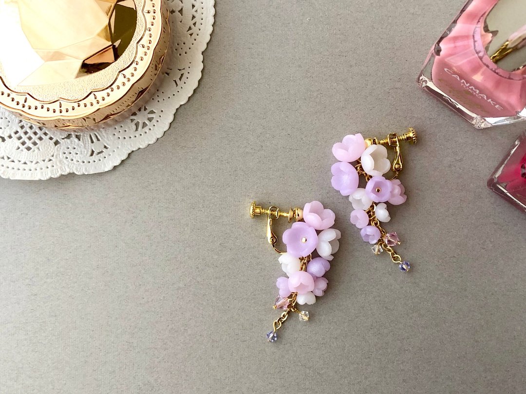 Shaking flowers [for metal allergies] earrings / Clip-On symmetry - 耳环/耳夹 - 粘土 粉红色