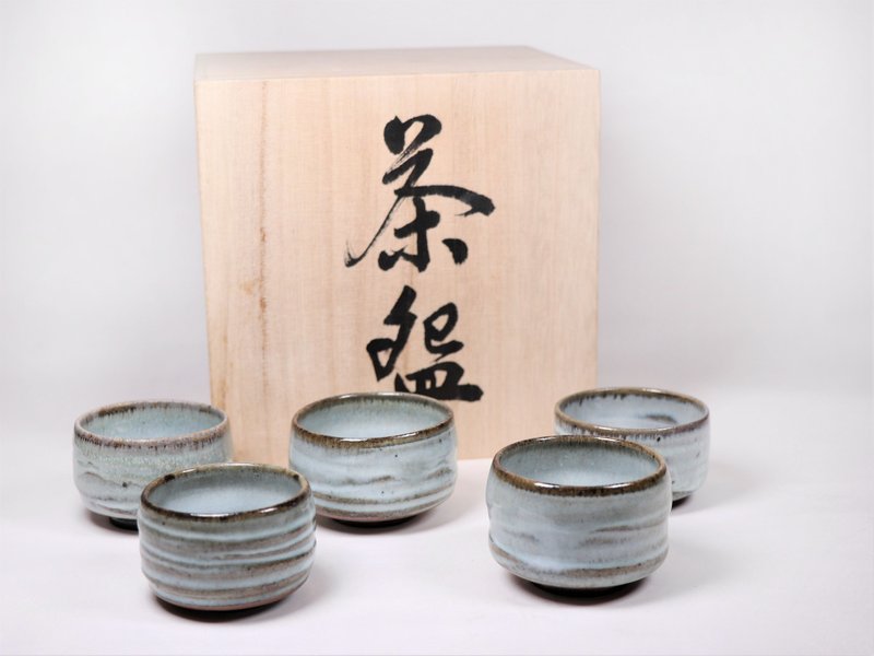 明芽窑 l 柴烧灰釉璇纹茶杯 - 茶具/茶杯 - 陶 灰色