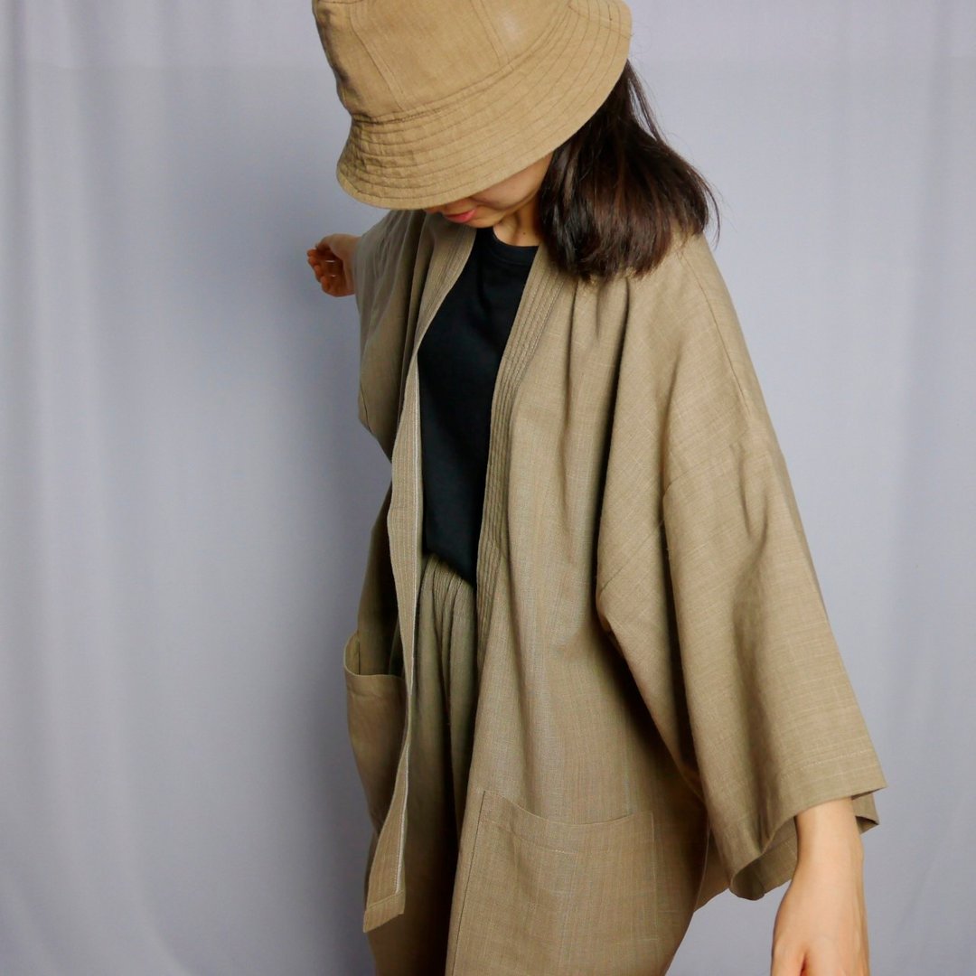Handwoven cotton fabric kimono light brown(gray) - 女装休闲/机能外套 - 棉 卡其色