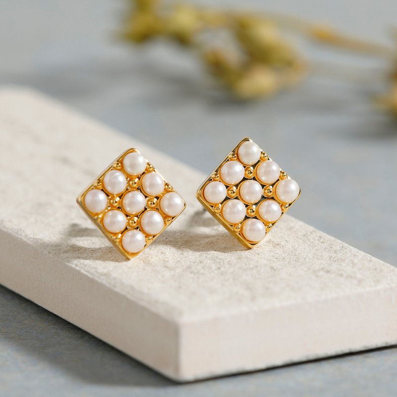 9pearl 方形穿孔耳环 GD 无镍钛柱珍珠方形金 - 耳环/耳夹 - 其他金属 金色