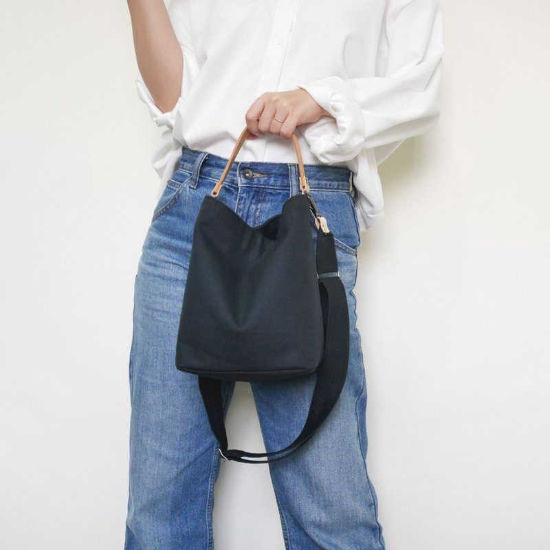 质感帆布 MINI水桶包 Mini bucket bag #99黑 - 束口袋双肩包 - 棉．麻 黑色