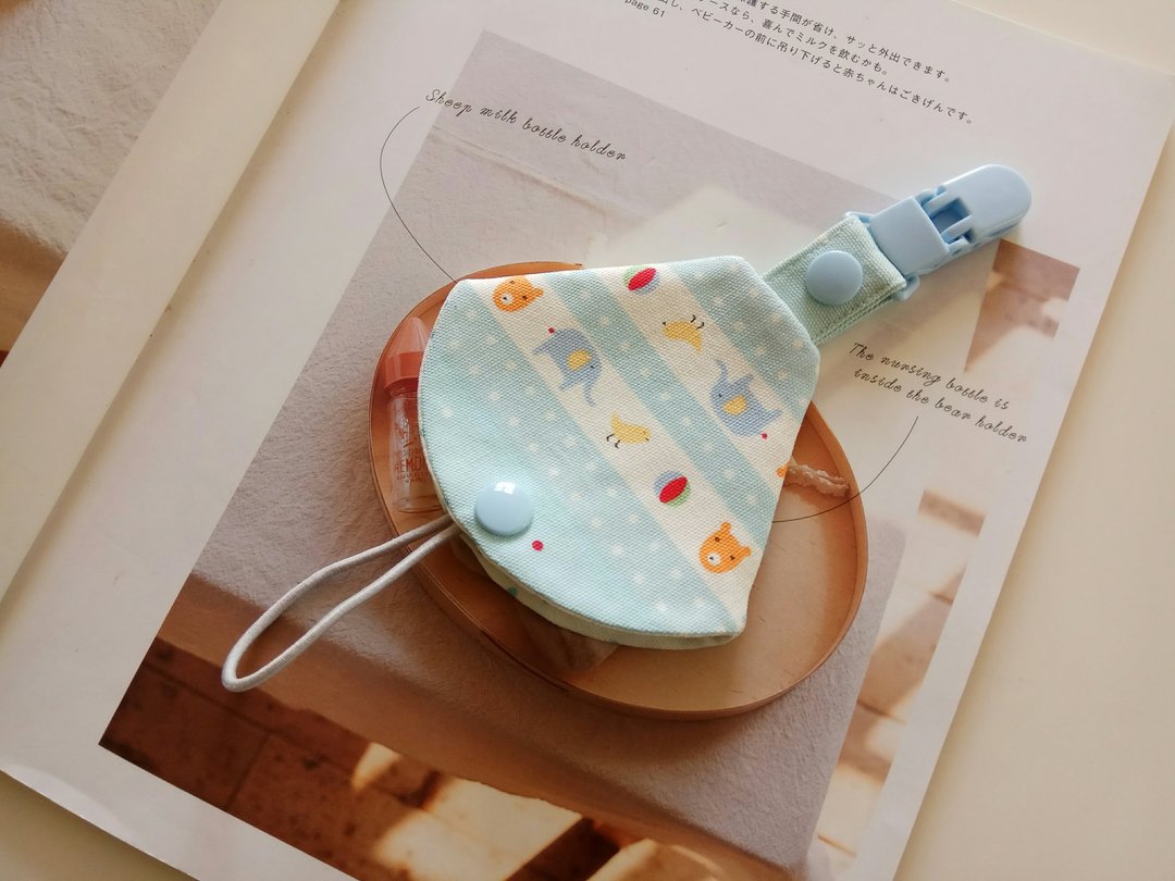  二合一奶嘴夹 < 奶嘴防尘袋+奶嘴夹>双重功能  香草奶嘴可用 1入 - 满月礼盒 - 棉．麻 