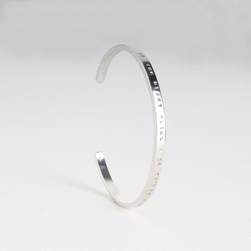 细语-宽版敲字手环 - 手链/手环 - 铜/黄铜 金色