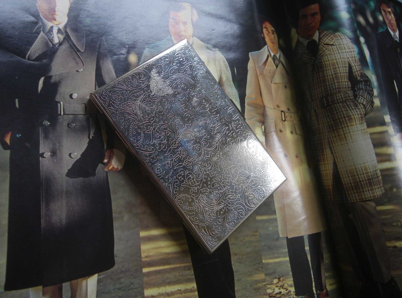 【老时光 OLD-TIME】早期进口雕花名片盒 - 收纳用品 - 其他材质 咖啡色