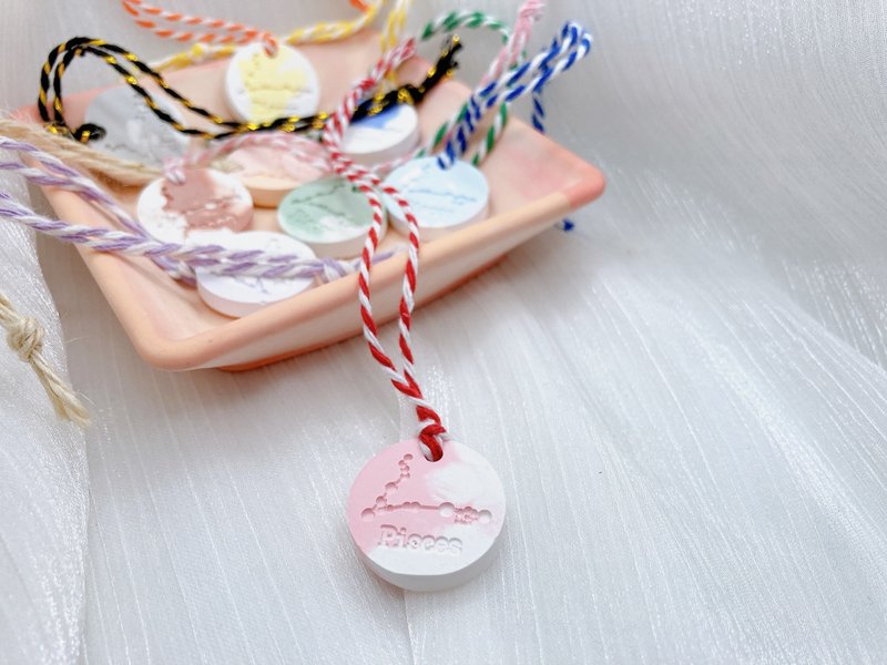 手作 扩香小吊牌 我就是我-双鱼座 - 香薰/精油/线香 - 其他材质 多色