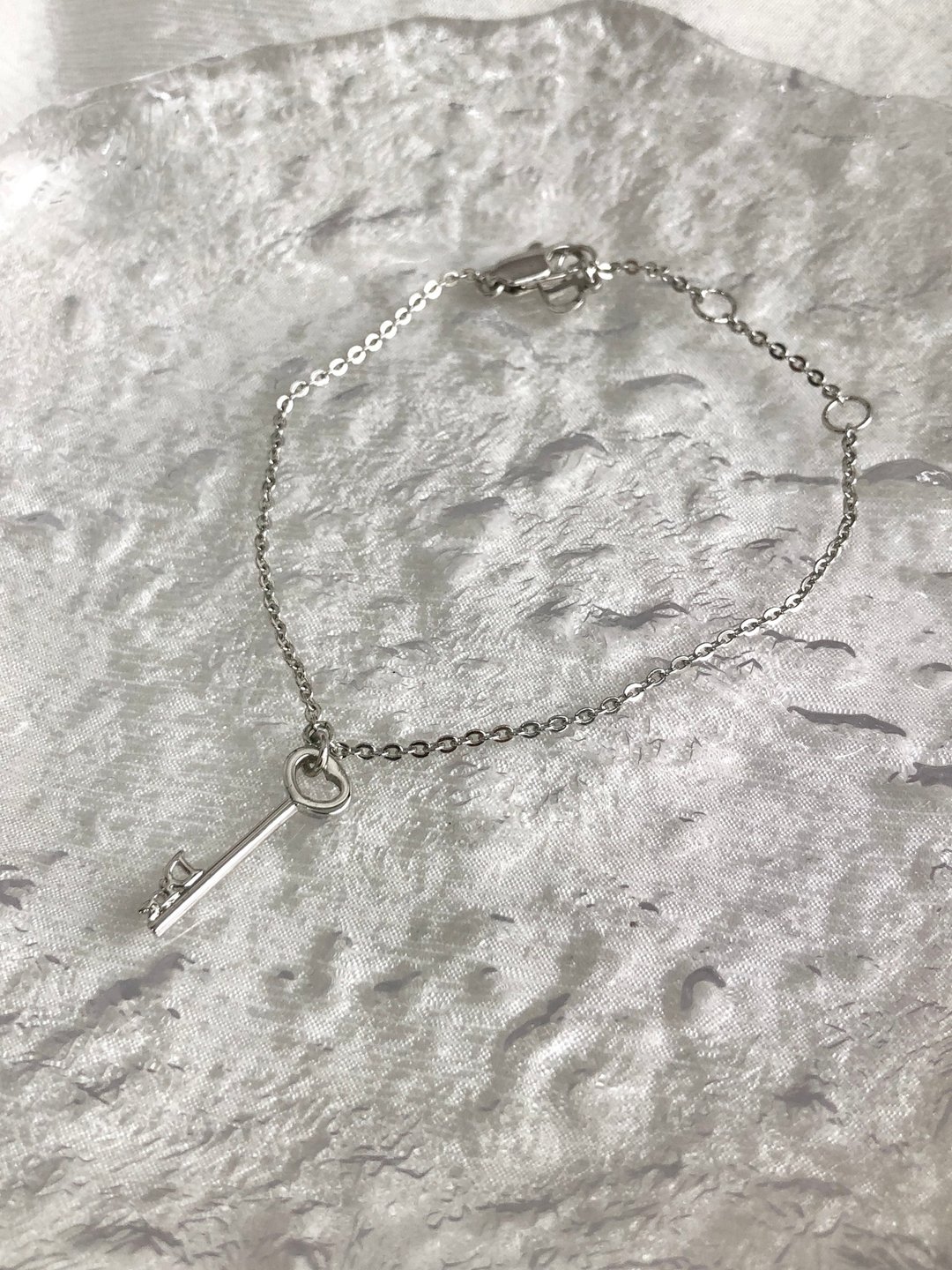 【 日本直送 名牌中古包 】Christian Dior 迪奥 手链 银色 钥匙造型 标志 vintage 6uc2tv - 手链/手环 - 其他材质 银色