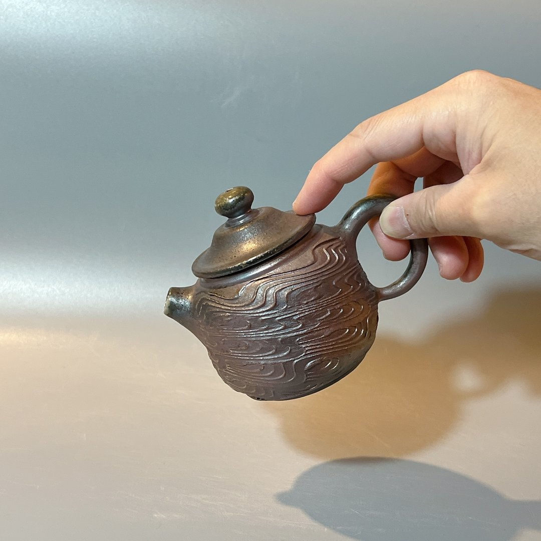 柴烧古朴落灰水波纹茶壶  / 小平凡手作 - 茶具/茶杯 - 陶 