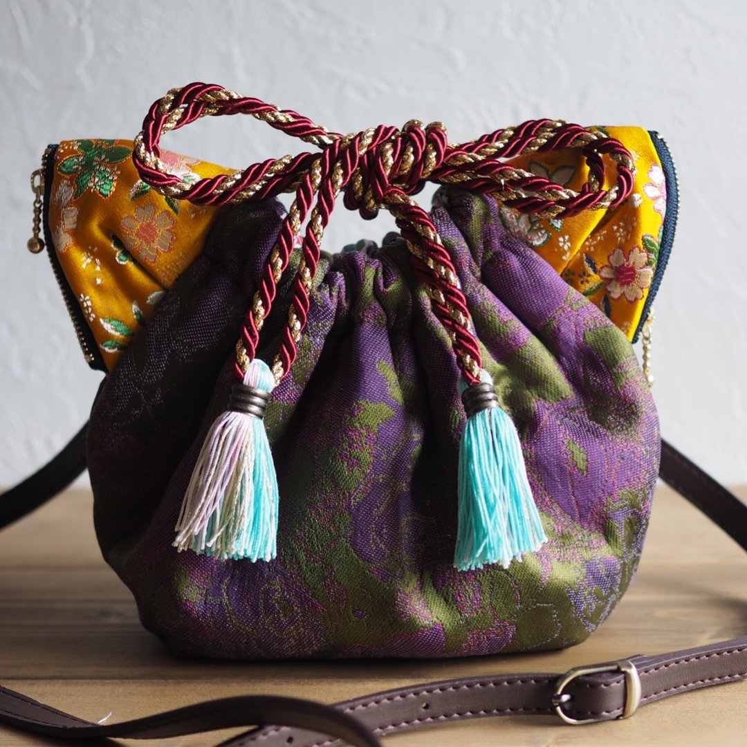 Jacquard woven cat type drawstring shoulder bag (one piece work / free shipping) - 侧背包/斜挎包 - 棉．麻 紫色