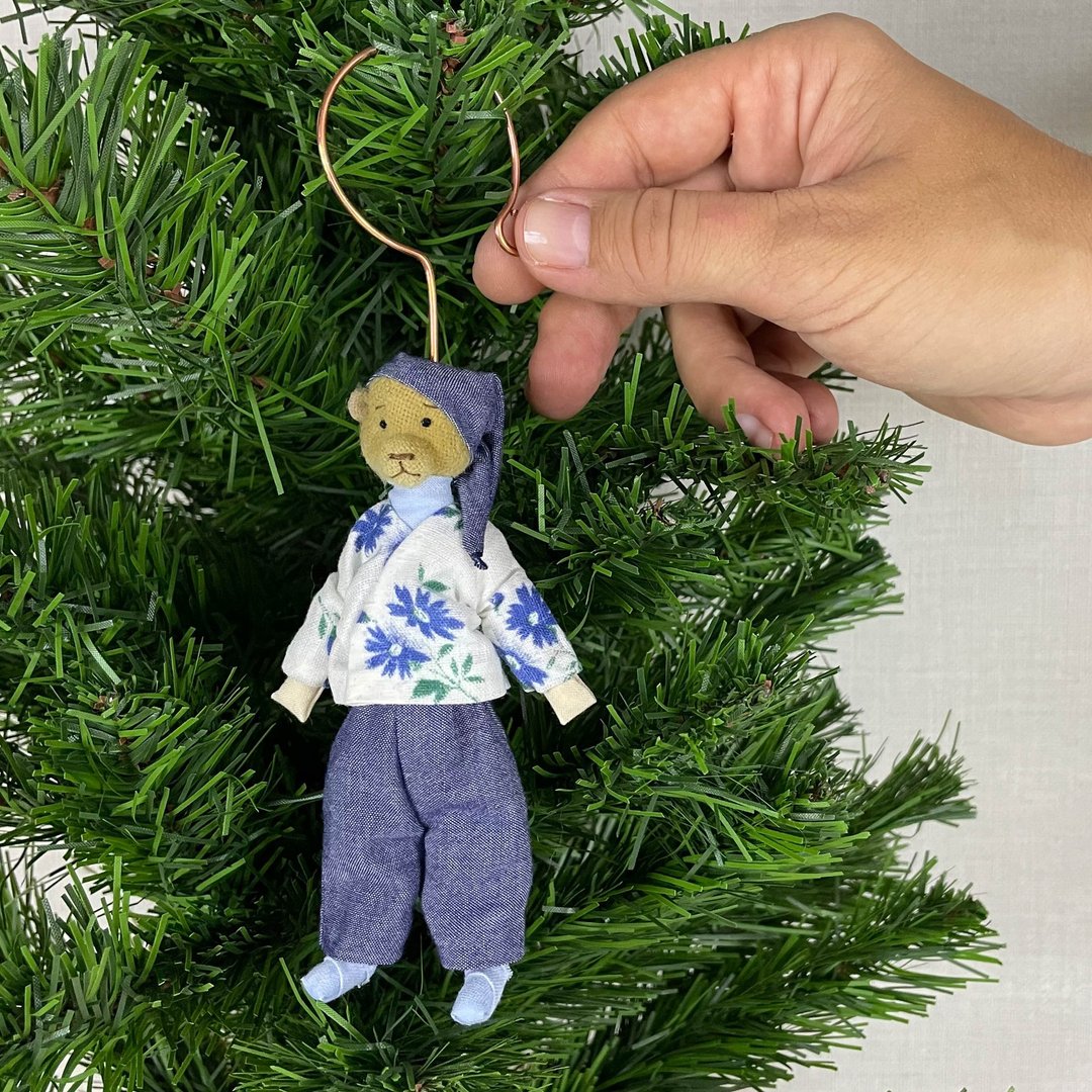 Christmas handmade tree toy bear - 玩偶/公仔 - 棉．麻 多色