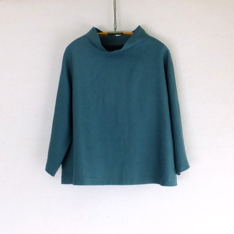 Two-color linen pullover, green, and blue + Brown - 女装上衣 - 棉．麻 蓝色