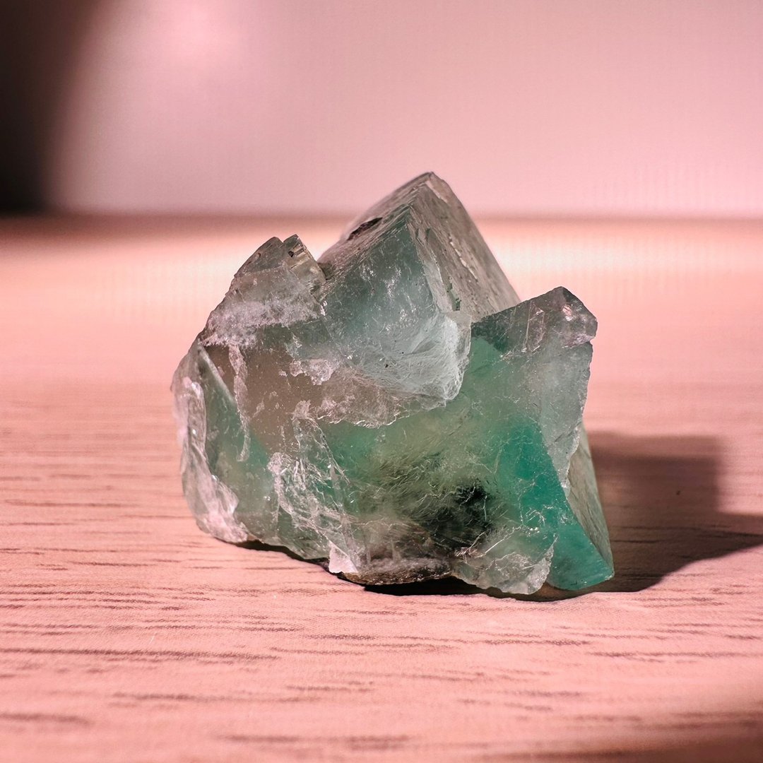 香花岭萤石97号含桧木底座 原石原矿水晶 矿标 晶矿晶簇 宝石搜藏 - 摆饰 - 其他材质 绿色