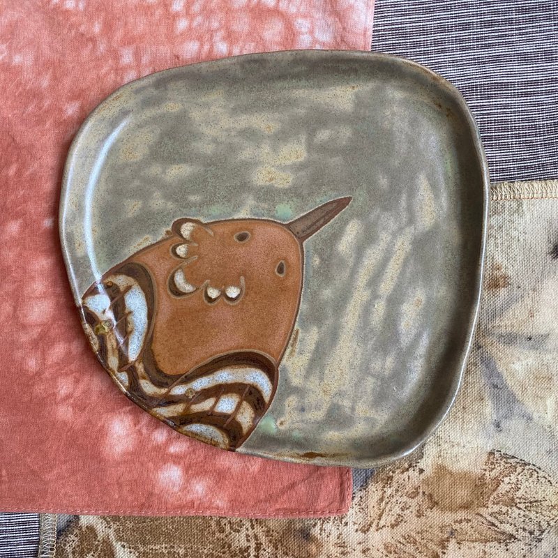 【タケ-TA KE Studio】戴胜盘 - 盘子/餐盘/盘架 - 陶 绿色