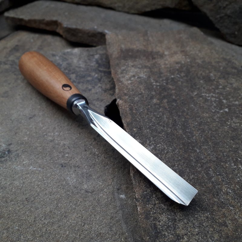 Forged  V-chisel. Woodworking tool. Woodcarving chisel. - 零件/散装材料/工具 - 其他金属 