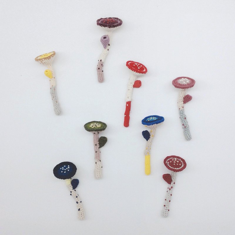 蘑菇别针 - 胸针 - 棉．麻 多色