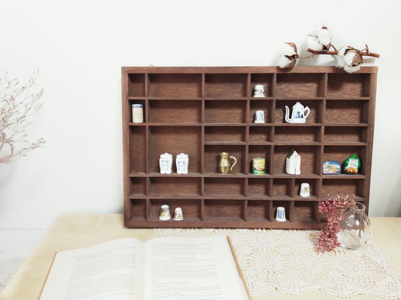 【好日恋物】欧洲带回Antique/Vintage收藏小物展示柜 - 收纳用品 - 木头 咖啡色