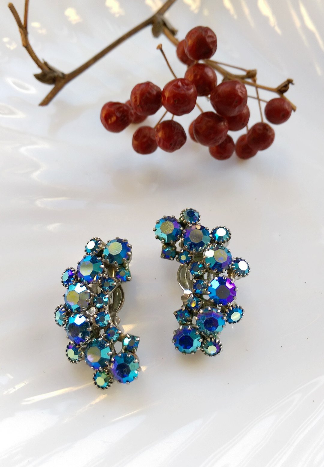 西洋古董饰品。WEISS 冰蓝霓光 夹式耳环 - 耳环/耳夹 - 其他金属 金色