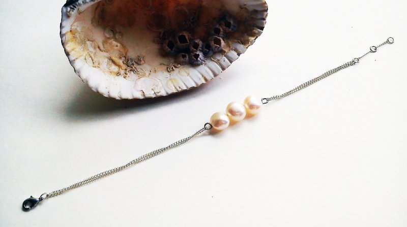 淡水珍珠 扁珠 100%手工制自家设计手链-Long Vocation系列 - 手链/手环 - 其他金属 金色