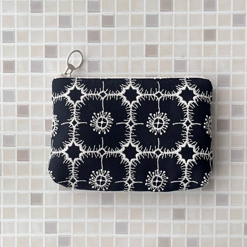 mina perhonen anemone 收纳包 sleeping rose - 化妆包/杂物包 - 棉．麻 蓝色