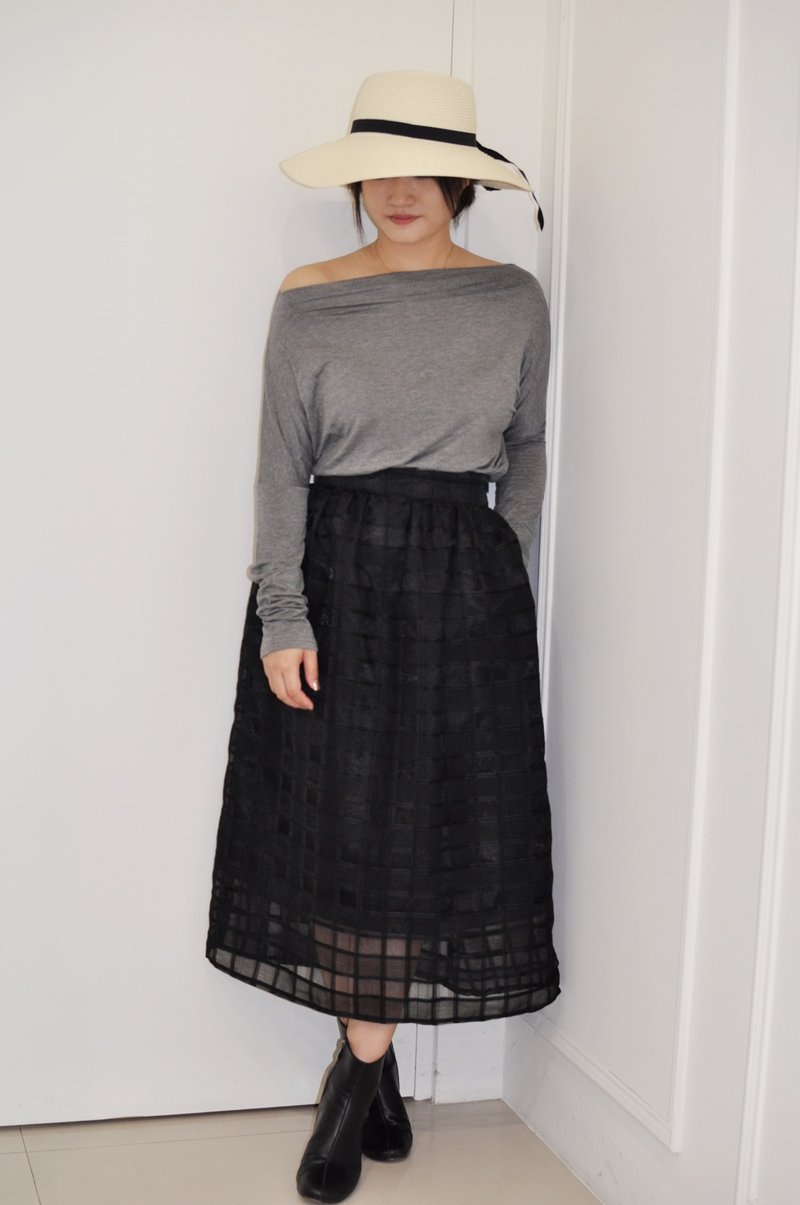 Flat 135 X 台湾设计师系列 弹性平肩上衣 袖口剪接 长袖上衣 MIT - 女装 T 恤 - 棉．麻 灰色