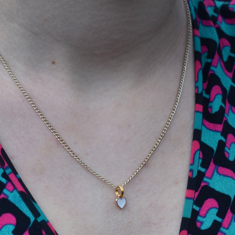 白色爱心珐琅极简贴耳项链 | by Ifemi Jewels - 项链 - 其他材质 金色