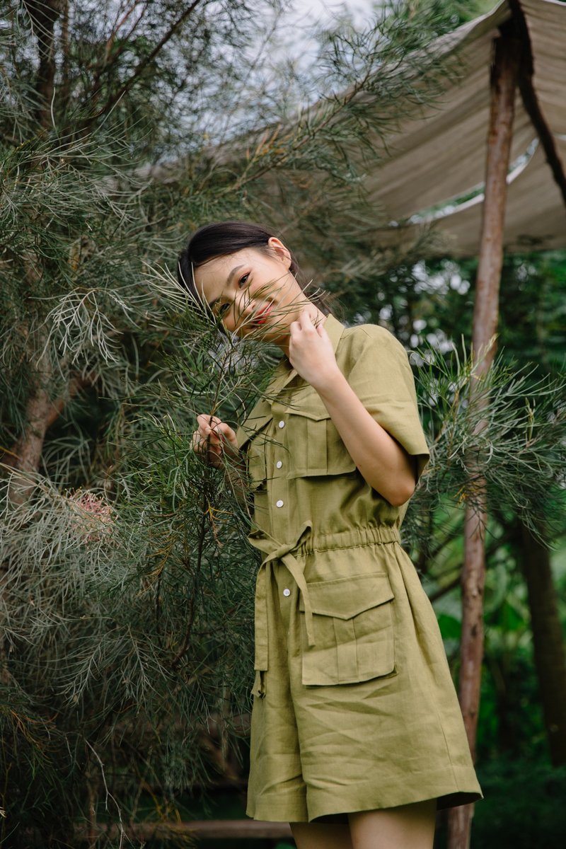 【Off-Season Sales】Linen Safari Playsuit in Avocado - 背带裤/连体裤 - 棉．麻 绿色