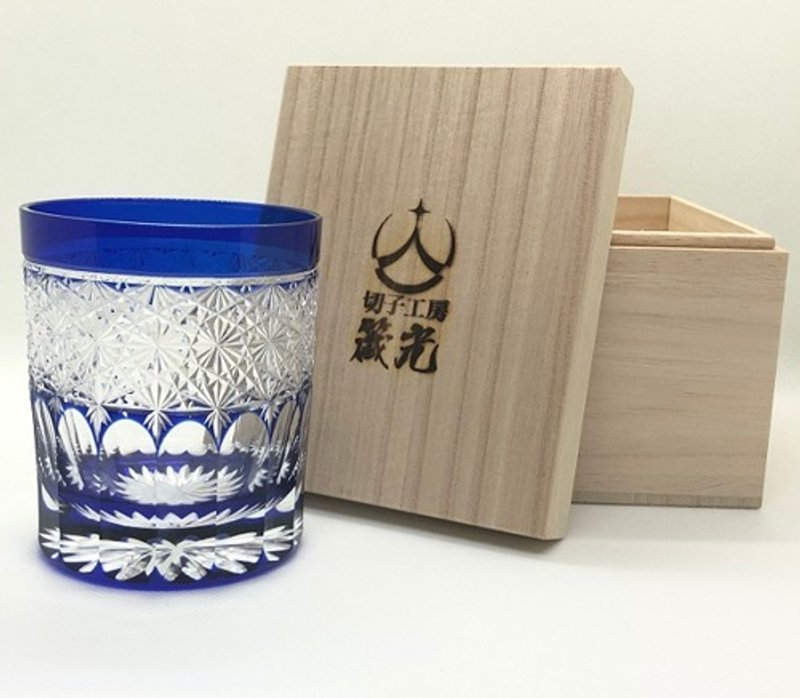 平面镂空菊花岩玻璃 - 茶具/茶杯 - 玻璃 