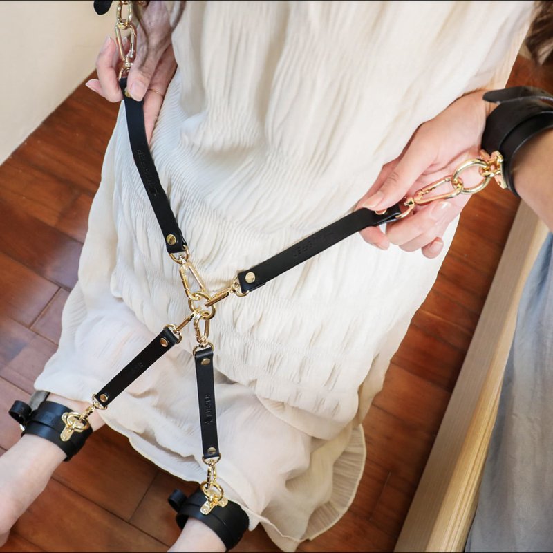 情人游戏【十字扣/连接器】 BDSM 意大利牛皮 刻字 男友礼物 - 其他 - 真皮 多色