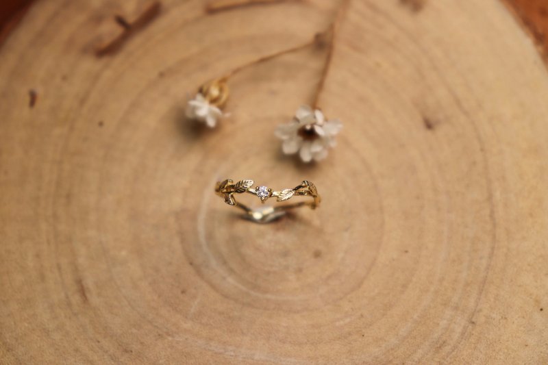 【华凛 akari】v型小钻迷你小叶子戒 - 戒指 - 钻石 金色