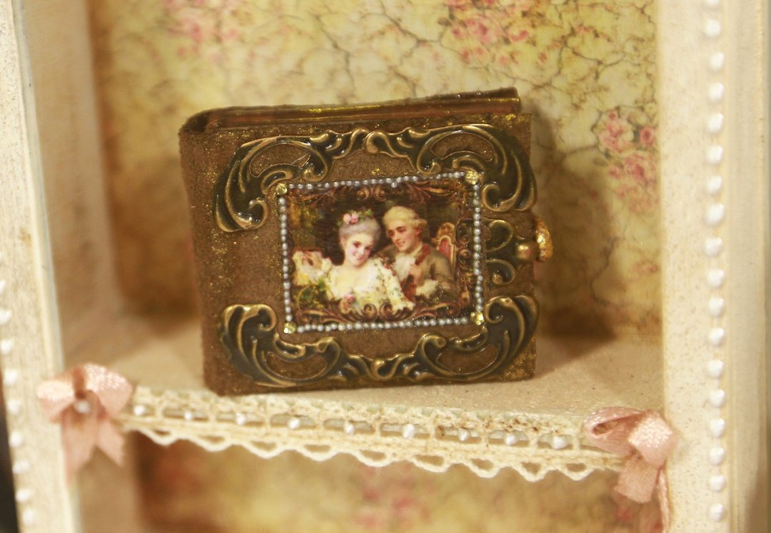 Miniature photo album for a dollhouse 1:12, vintage album  迷你书 - 其他 - 木头 多色