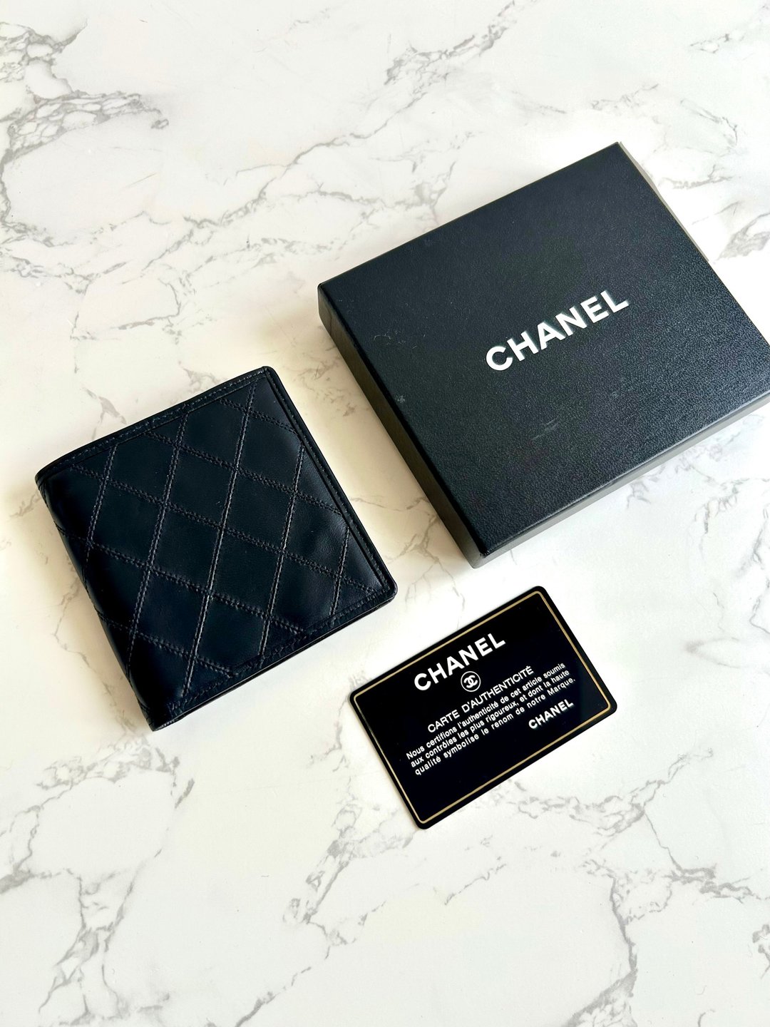 Chanel 黑色小羊皮革中夹 银包 短夹 男女装 中古包 圣诞礼物 - 皮夹/钱包 - 真皮 黑色