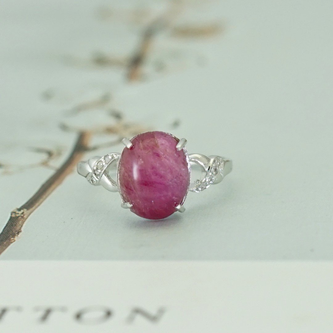 Silver Ring with Natural Ruby and Diamond - 戒指 - 其他金属 红色