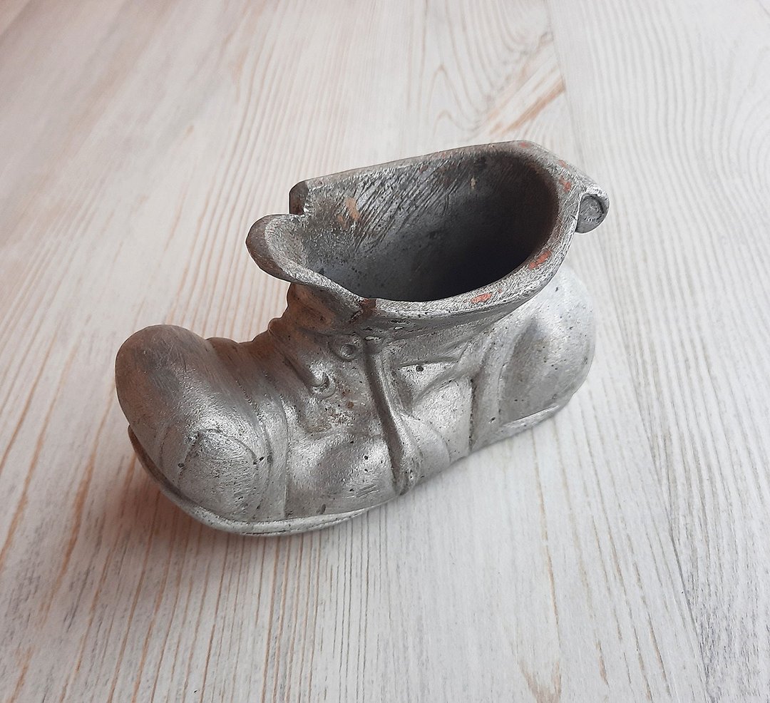 Old metal boot ashtray - soviet vintage decor ash pot - 垃圾桶 - 其他金属 银色