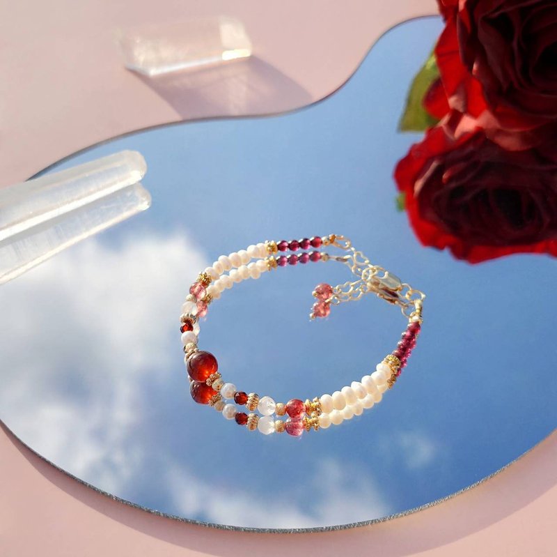 隽永。红豆 橙石榴石 淡水珍珠 紫牙乌 14K包金 水晶矿石设计手链 - 手链/手环 - 水晶 红色