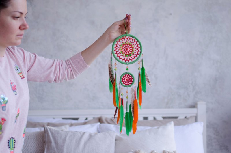 Dream catcher green orange dreamcatcher mandala wall hanging มันดาลา ดักฝัน - 墙贴/壁贴 - 绣线 红色