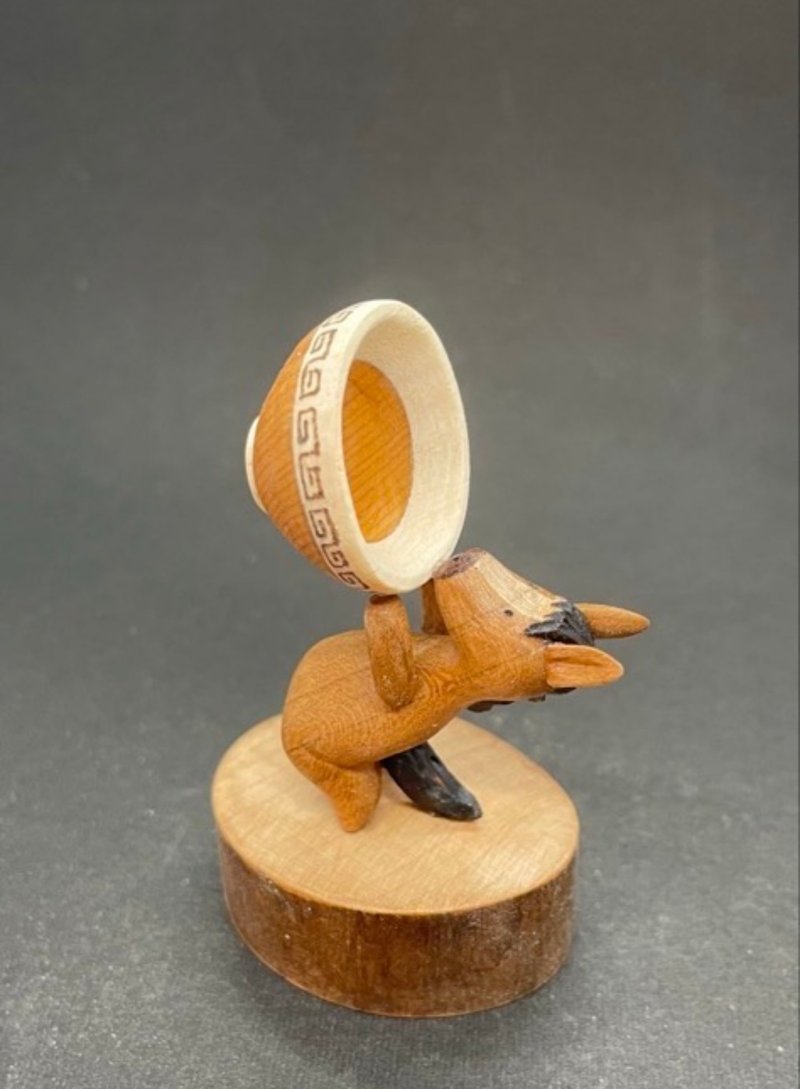 连汤汁都喝光的马 - 摆饰 - 木头 咖啡色