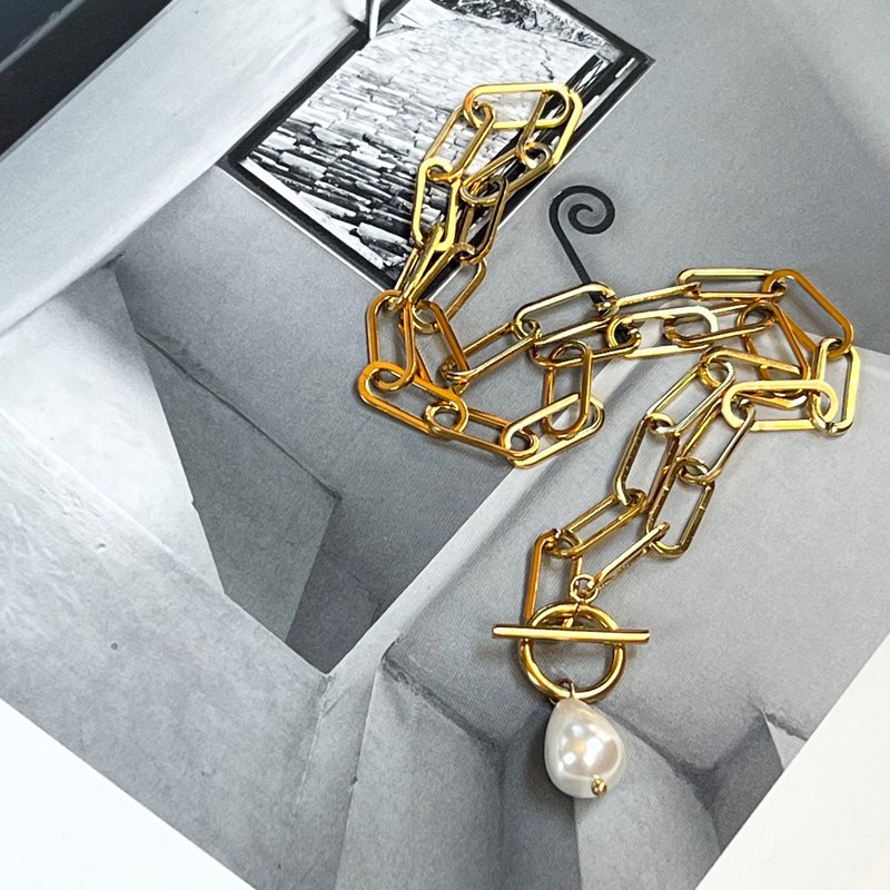 医疗级不锈钢 珍珠母贝 扣环式项链 礼品盒 - 项链 - 贝壳 金色