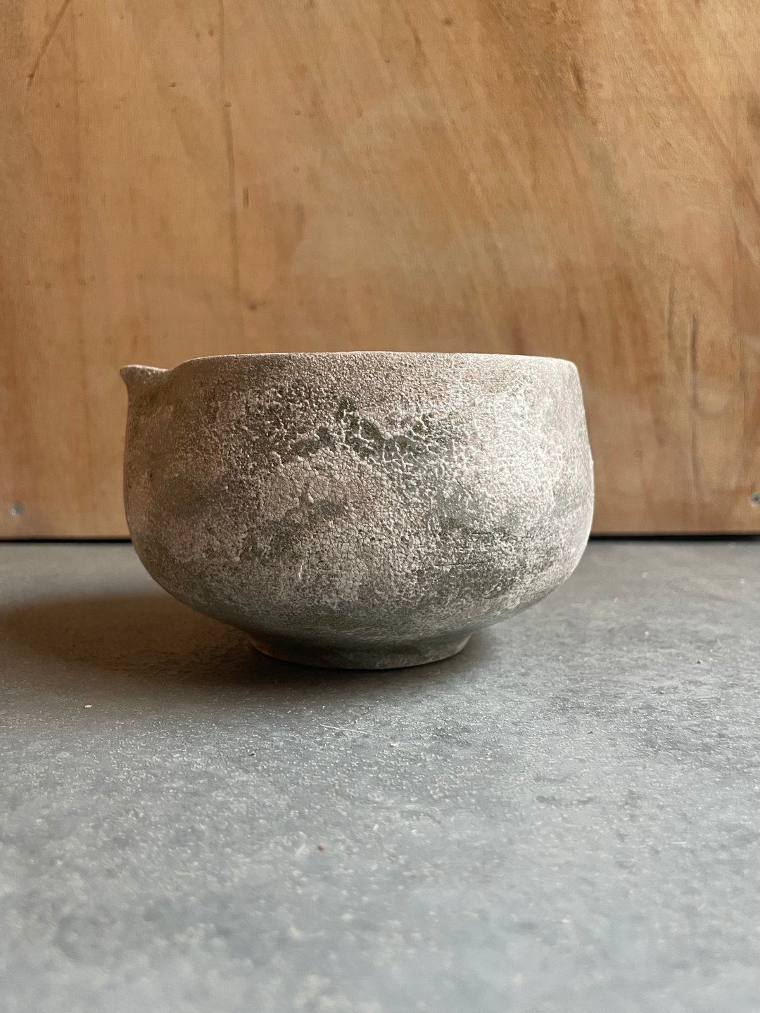 注口抹茶碗 - 茶具/茶杯 - 陶 灰色