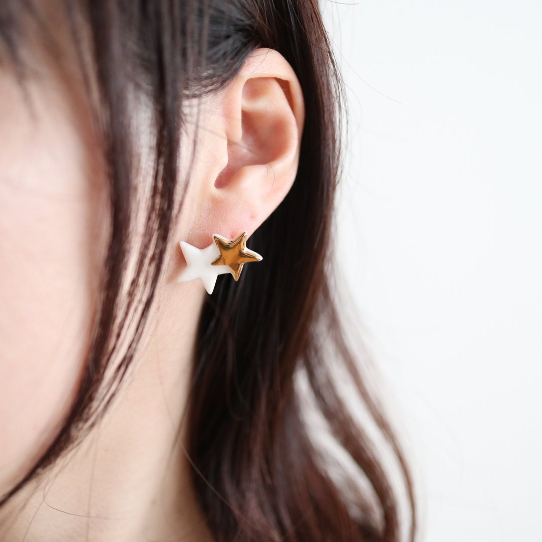 LIMITED Special star earrings - 耳环/耳夹 - 瓷 金色