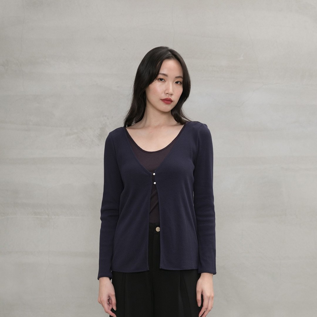 余韵漫漫珠扣针织罩衫 Tender Soul Pearl Button Cardigan - 女装休闲/机能外套 - 棉 蓝色