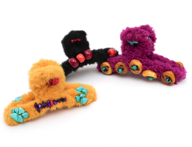 【毛毛绒】新中式复古藏风 盘发寶石髮夾 - 发饰 - 其他材质 多色