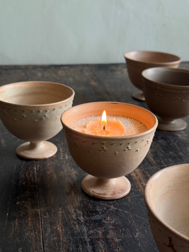 蜡烛_挤泥高脚杯 - 蜡烛/烛台 - 陶 卡其色