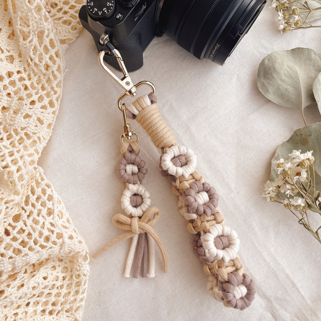 Macrame 小雏菊手腕绳 小花 多色 - 挂绳/吊绳 - 棉 