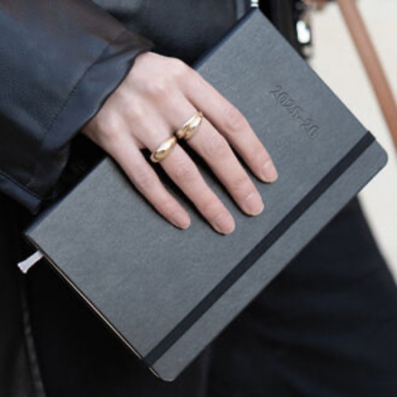 【MOLESKINE】2025-2026 日记手帐 / 18M / L型 - 笔记本/手帐 - 纸 