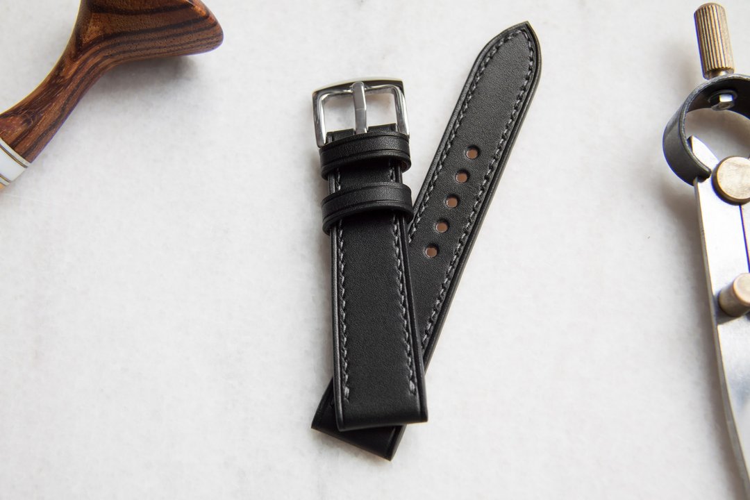 Black leather watch strap with black stitching - 表带 - 真皮 黑色